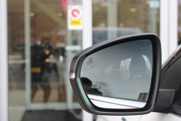 Peugeot 3008 1.6 HYbrid4 300PK GT PACK BUSINESS | CAMERA VOOR + ACHTER | APPLE CARPLAY/ANDROID AUTO | ELEKTRISCH BEDIENBARE ACHTERKLEP | ADAPTIVE CRUISE CONTROL | 18" LICHTMETALEN VELGEN | FULL LED KOPLAMPEN | DODEHOEK BEWAKING | CLIMATE CONTROL | NAVIGATIE | DAB+ RADIO | KEYLESS ENTRY/START |