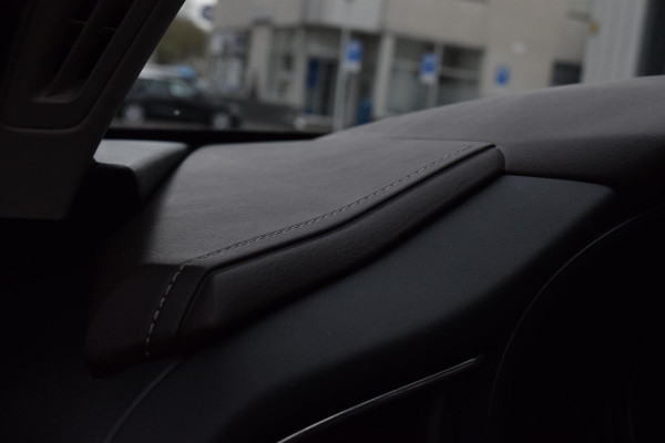 Mazda CX-30 2.0 e-SkyActiv-X M Hybrid Luxury