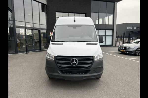 Mercedes-Benz Sprinter 317 CDI L2 H2 MBUX 10.25 / Navigatie / Camera / Parkeersensoren / Cruise control / Airco