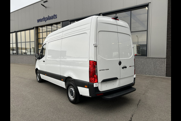 Mercedes-Benz Sprinter 317 CDI L2 H2 MBUX 10.25 / Navigatie / Camera / Parkeersensoren / Cruise control / Airco