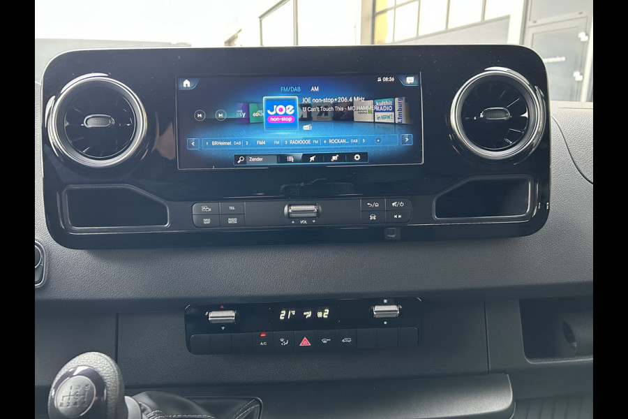 Mercedes-Benz Sprinter 317 CDI L2 H2 MBUX 10.25 / Navigatie / Camera / Parkeersensoren / Cruise control / Airco