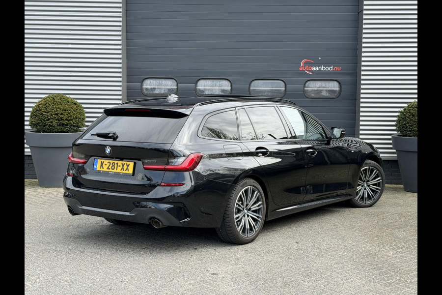 BMW 3 Serie Touring 320i High Executive M-Sport | Panoramadak | Camera | Head-Up Display | DAB | Stoelverwarming | Elektrische Achterklep |