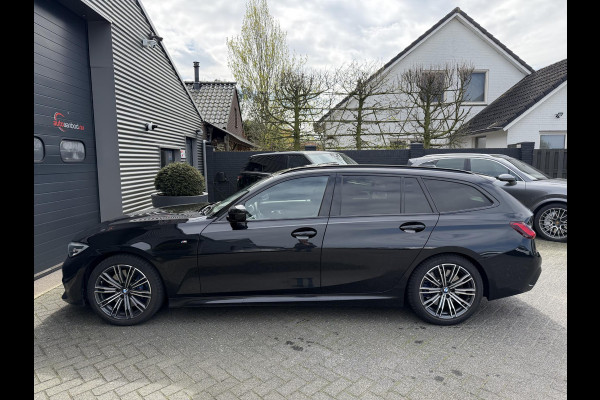 BMW 3 Serie Touring 320i High Executive M-Sport | Panoramadak | Camera | Head-Up Display | DAB | Stoelverwarming | Elektrische Achterklep |
