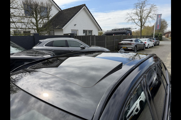 BMW 3 Serie Touring 320i High Executive M-Sport | Panoramadak | Camera | Head-Up Display | DAB | Stoelverwarming | Elektrische Achterklep |