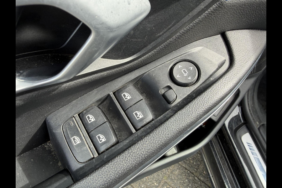 BMW 3 Serie Touring 320i High Executive M-Sport | Panoramadak | Camera | Head-Up Display | DAB | Stoelverwarming | Elektrische Achterklep |