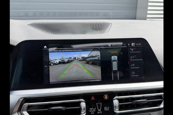 BMW 3 Serie Touring 320i High Executive M-Sport | Panoramadak | Camera | Head-Up Display | DAB | Stoelverwarming | Elektrische Achterklep |