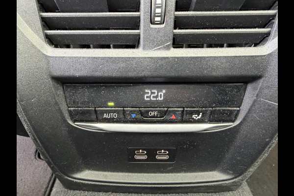 BMW 3 Serie Touring 320i High Executive M-Sport | Panoramadak | Camera | Head-Up Display | DAB | Stoelverwarming | Elektrische Achterklep |