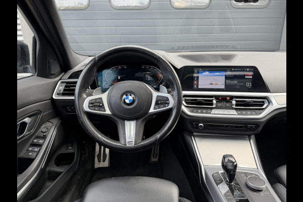 BMW 3 Serie Touring 320i High Executive M-Sport | Panoramadak | Camera | Head-Up Display | DAB | Stoelverwarming | Elektrische Achterklep |