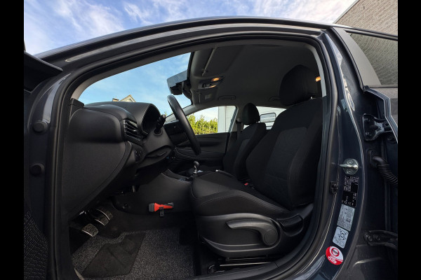 Hyundai Bayon 1.0 T-GDI Comfort TREKHAAK / CAMERA / SCHERM / NAVI / CRUISE / NL AUTO MET NAP / HYBRIDE