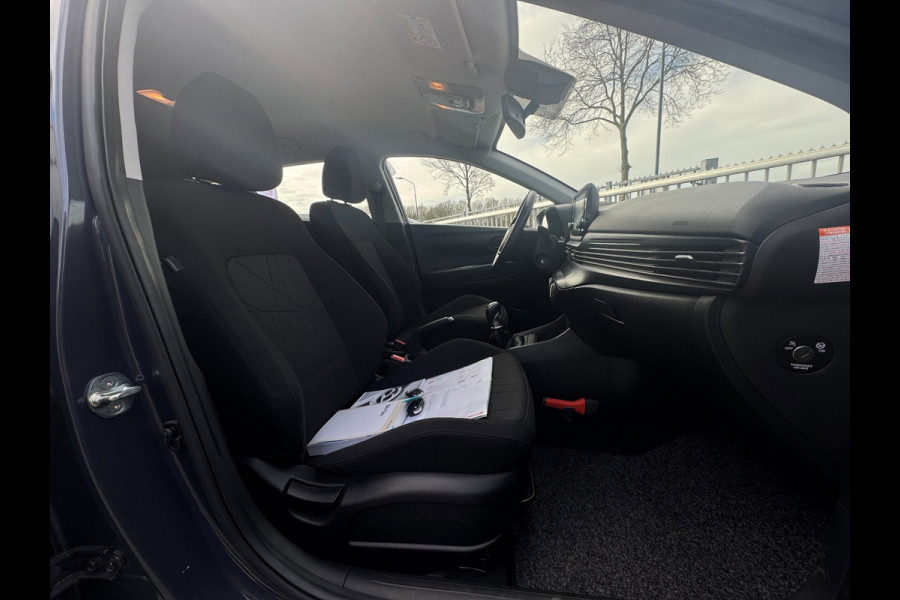 Hyundai Bayon 1.0 T-GDI Comfort TREKHAAK / CAMERA / SCHERM / NAVI / CRUISE / NL AUTO MET NAP / HYBRIDE