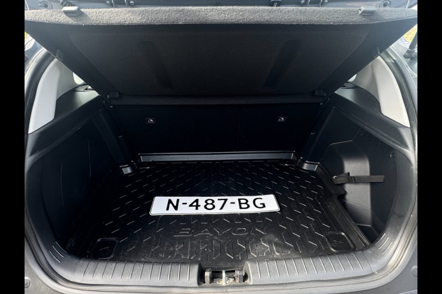 Hyundai Bayon 1.0 T-GDI Comfort TREKHAAK / CAMERA / SCHERM / NAVI / CRUISE / NL AUTO MET NAP / HYBRIDE