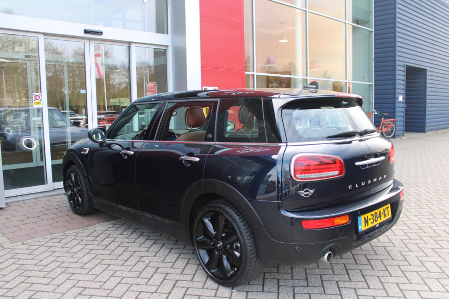 MINI Clubman 1.5 136PK AUTOMAAT COOPER RICHMOND PARK EDITION | PANORAMISCH SCHUIF/KANTEL DAK | FULL LEDEREN BEKLEDING "CHESTER MALT BROWN" | ACHTERUITRIJ CAMERA | PARKEERSENSOREN ACHTER | FULL LED KOPLAMPEN | DRAADLOZE APPLE CARPLAY/ANDROID AUTO | NAVIGATIE | STOEL/STUUR VERWARMING | 18" LICHTMETALEN VELGEN "BLACK STAR SPOKE" | "UNION JACK" ACHTERLICHTEN | COMFORT ACCESS TOEGANG |