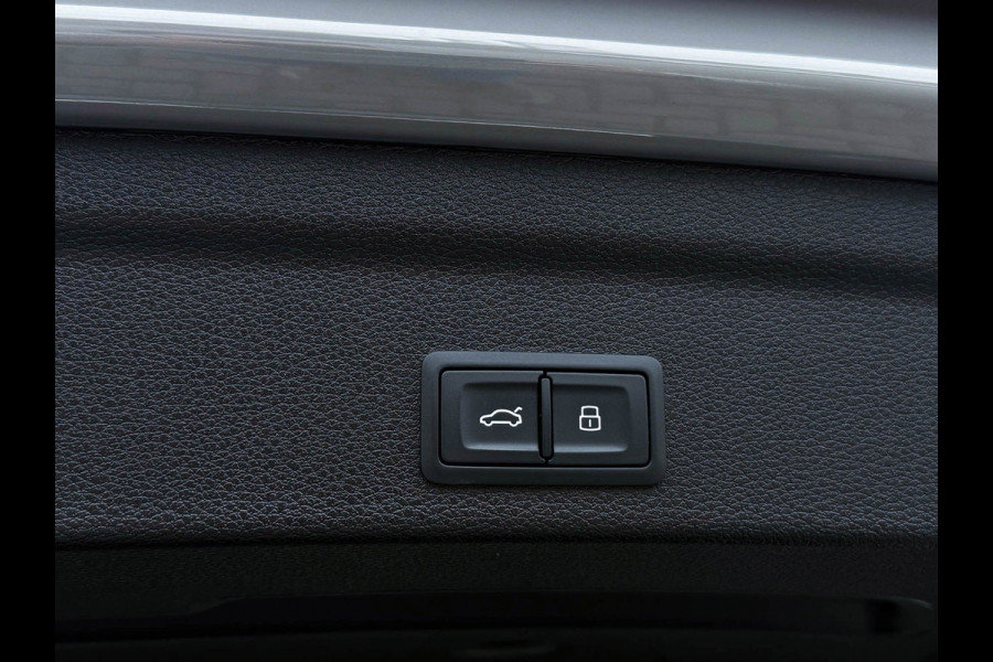 Audi Q3 Sportback 45TFSI e 245pk S-Tronic Competition S Edition S-Line 1é Eig Audi Exclusive|Leder|ACC|Ambiance|Camera|Matrix|RSQ3