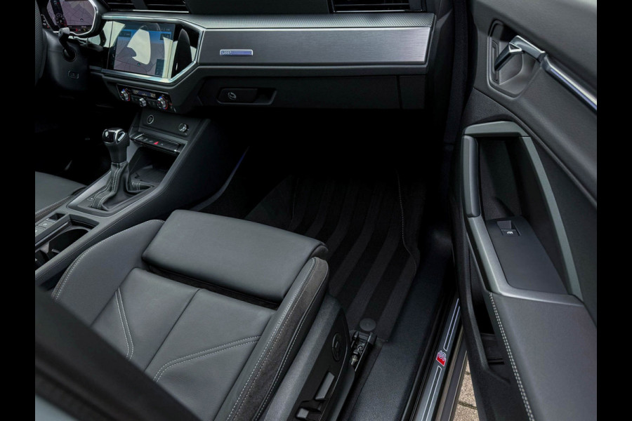 Audi Q3 Sportback 45TFSI e 245pk S-Tronic Competition S Edition S-Line 1é Eig Audi Exclusive|Leder|ACC|Ambiance|Camera|Matrix|RSQ3