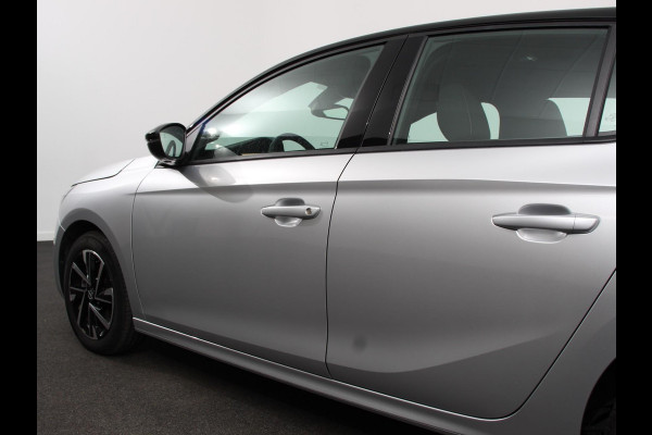 Opel Corsa 1.2 Turbo Hybrid 100pk GS Automaat Navigatie | Apple Carplay/Android Auto | Camera | Parkeersensoren | Cruise Control | Dodehoek assistent | Airco | Lichtmetalen velgen | Virtual Cockpit