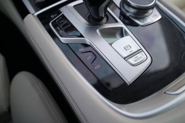 BMW 7 Serie 750i xDrive High Executive | Panorama | Luxe Leder | BMW Laser LED | Adaptieve Cruise Control | Head up dipslay |
