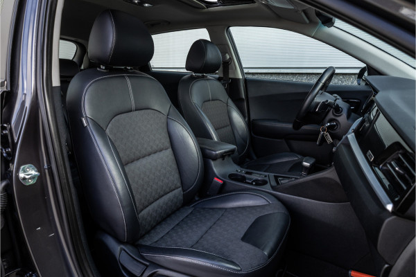 Kia Niro 1.6 GDi Hybrid DynamicLine Glazendak / Style pakket / 1e eigenaar / Camera /