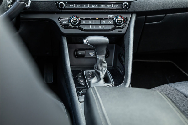 Kia Niro 1.6 GDi Hybrid DynamicLine Glazendak / Style pakket / 1e eigenaar / Camera /