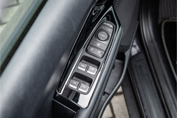Kia Niro 1.6 GDi Hybrid DynamicLine Glazendak / Style pakket / 1e eigenaar / Camera /