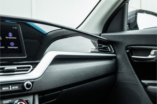 Kia Niro 1.6 GDi Hybrid DynamicLine Glazendak / Style pakket / 1e eigenaar / Camera /