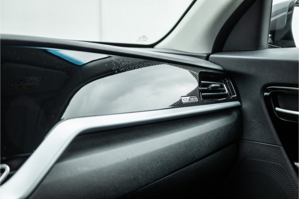 Kia Niro 1.6 GDi Hybrid DynamicLine Glazendak / Style pakket / 1e eigenaar / Camera /