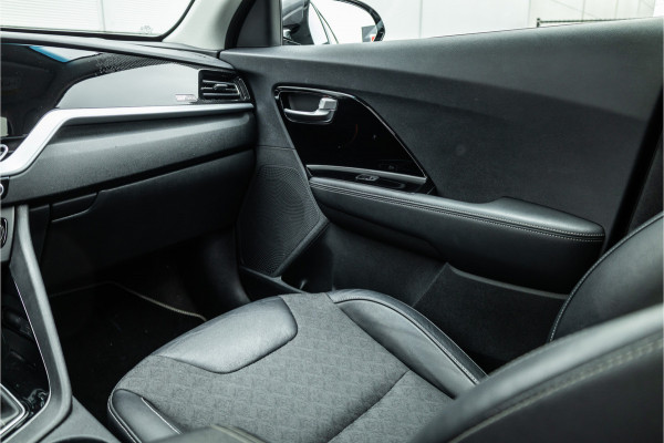Kia Niro 1.6 GDi Hybrid DynamicLine Glazendak / Style pakket / 1e eigenaar / Camera /