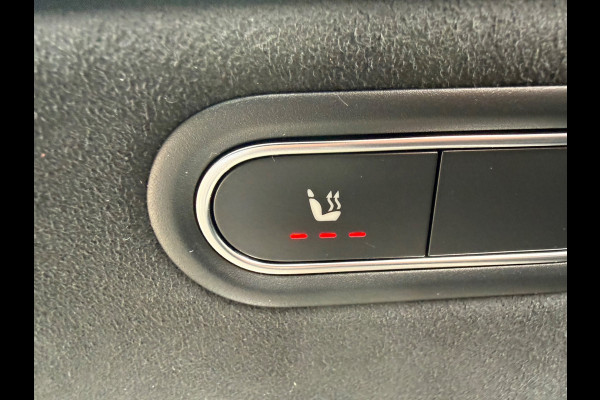 Mercedes-Benz A-Klasse 250 e Business Black Solution 160 pk AMG Limited, trekhaak, sfeerverlichting, dig cockpit, stoelverwarming,