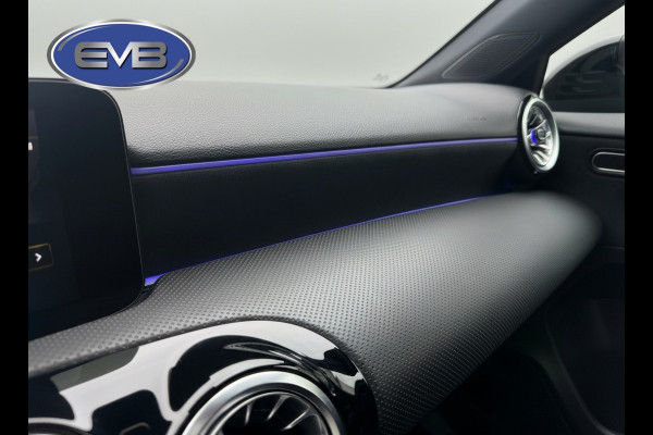 Mercedes-Benz A-Klasse 250 e Business Black Solution 160 pk AMG Limited, trekhaak, sfeerverlichting, dig cockpit, stoelverwarming,