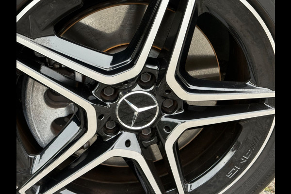 Mercedes-Benz A-Klasse 250 e Business Black Solution 160 pk AMG Limited, trekhaak, sfeerverlichting, dig cockpit, stoelverwarming,