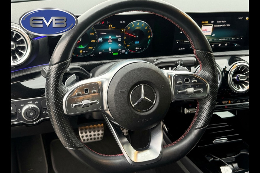 Mercedes-Benz A-Klasse 250 e Business Black Solution 160 pk AMG Limited, trekhaak, sfeerverlichting, dig cockpit, stoelverwarming,