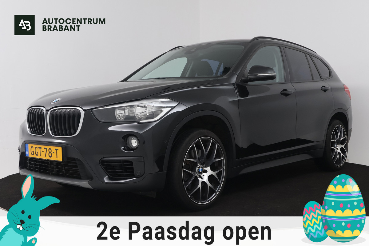 BMW X1 XDrive20i High Executive (Goed OndH, 2 sets velgen, Camera, Trekhaak, Navi, ParkeerS, StoelV, Climate Con, Cruise Con, Etc)