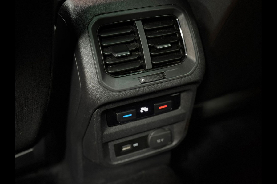 Volkswagen Tiguan Allspace 1.5 TSI Highline Business R 7P|PANO|STOELMAS|CRUISE|NAVI