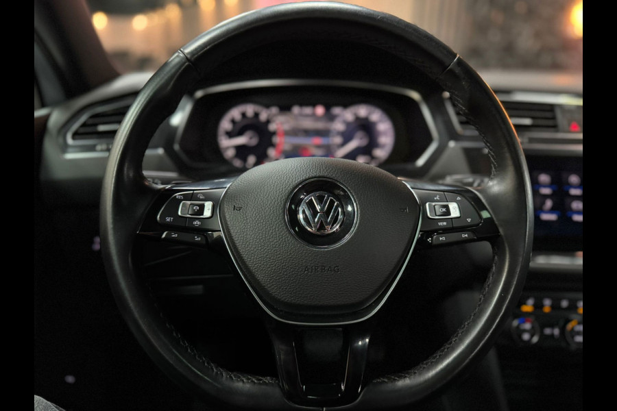 Volkswagen Tiguan Allspace 1.5 TSI Highline Business R 7P|PANO|STOELMAS|CRUISE|NAVI