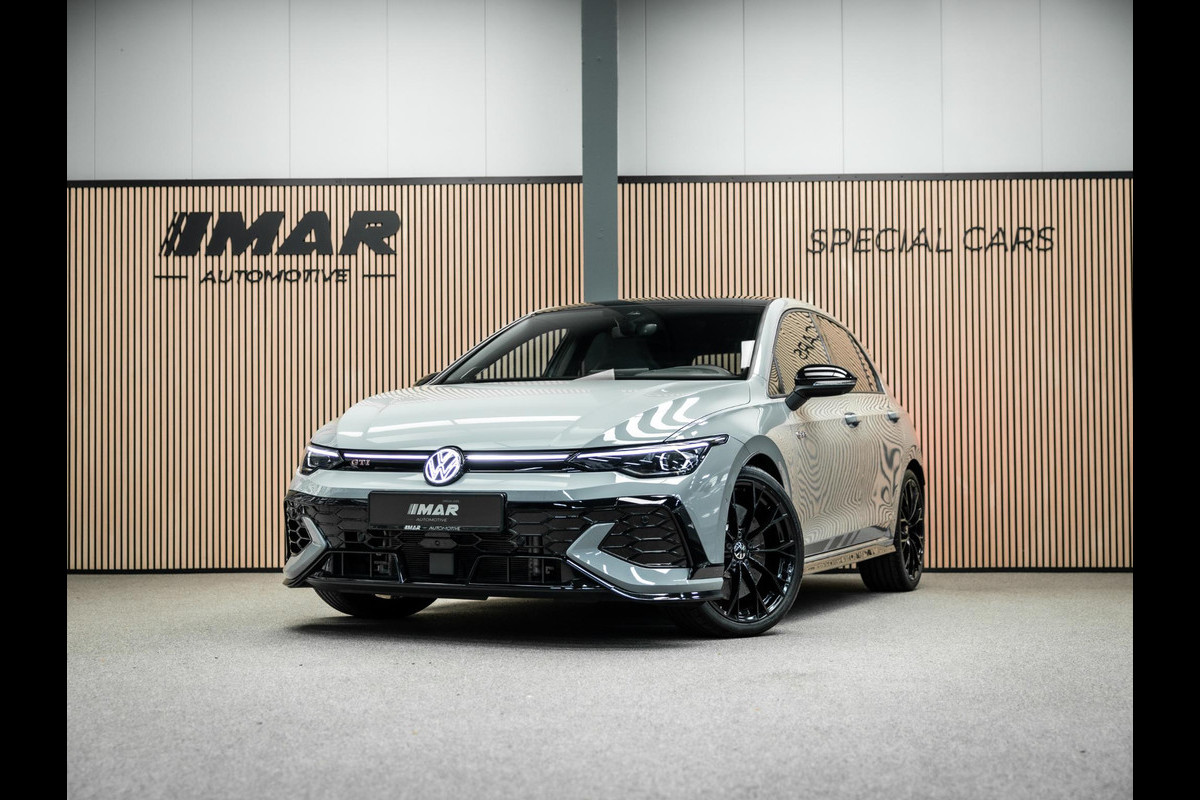 Volkswagen Golf 2.0 TSI GTI | Akrapovic | Head-Up | Stuurverwarming | Pano |