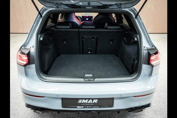 Volkswagen Golf 2.0 TSI GTI | Akrapovic | Head-Up | Stuurverwarming | Pano |