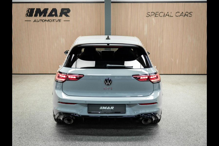 Volkswagen Golf 2.0 TSI GTI | Akrapovic | Head-Up | Stuurverwarming | Pano |