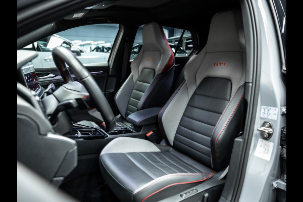 Volkswagen Golf 2.0 TSI GTI | Akrapovic | Head-Up | Stuurverwarming | Pano |