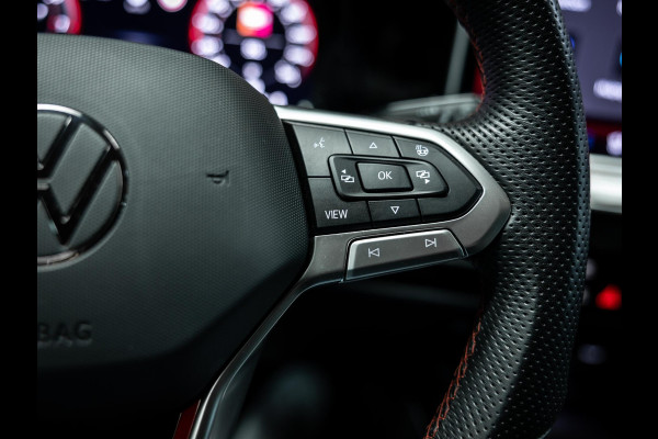 Volkswagen Golf 2.0 TSI GTI | Akrapovic | Head-Up | Stuurverwarming | Pano |