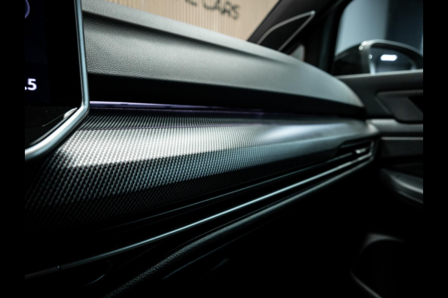 Volkswagen Golf 2.0 TSI GTI | Akrapovic | Head-Up | Stuurverwarming | Pano |