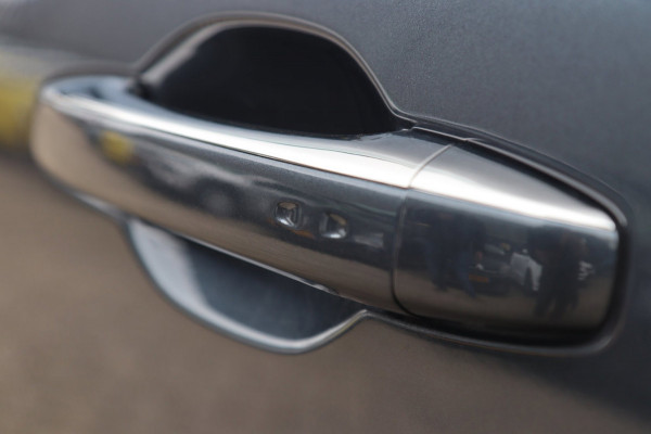 Renault Mégane Estate 1.3 TCe Limited / KEYLESS / NAVI / CRUISE / PDC / KEURIG