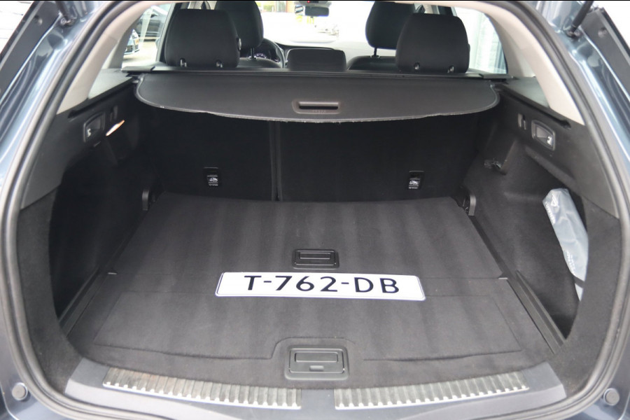 Renault Mégane Estate 1.3 TCe Limited / KEYLESS / NAVI / CRUISE / PDC / KEURIG