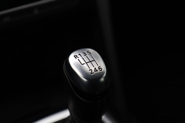 Renault Mégane Estate 1.3 TCe Limited / KEYLESS / NAVI / CRUISE / PDC / KEURIG