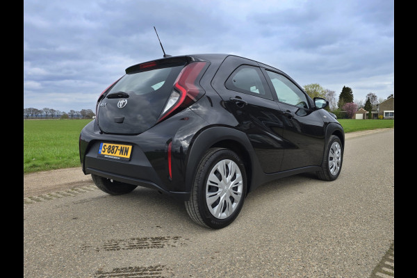 Toyota Aygo X 1.0 VVT-i MT Play - 74 Pk - Euro 6 - ParkeerCamera