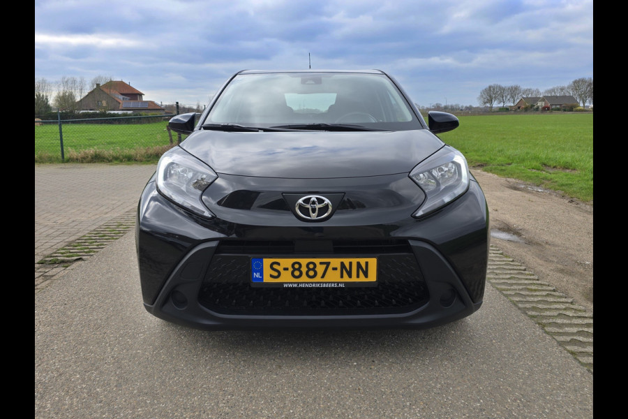 Toyota Aygo X 1.0 VVT-i MT Play - 74 Pk - Euro 6 - ParkeerCamera