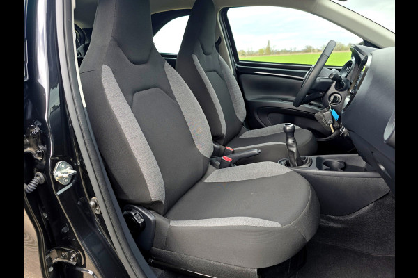 Toyota Aygo X 1.0 VVT-i MT Play - 74 Pk - Euro 6 - ParkeerCamera