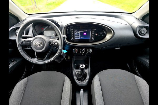 Toyota Aygo X 1.0 VVT-i MT Play - 74 Pk - Euro 6 - ParkeerCamera