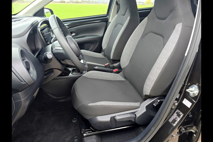 Toyota Aygo X 1.0 VVT-i MT Play - 74 Pk - Euro 6 - ParkeerCamera
