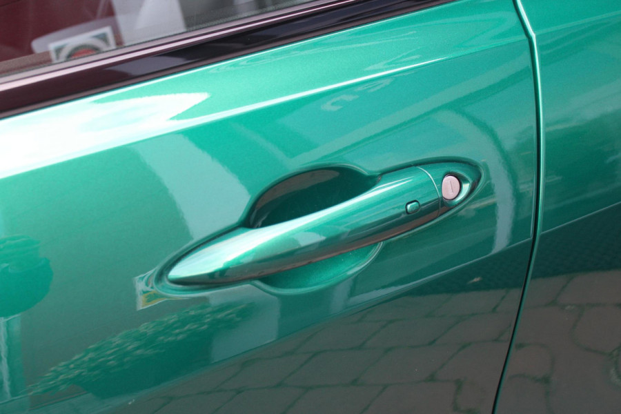 Alfa Romeo Tonale 1.5T Hybrid 160PK VELOCE | AFNEEMBARE TREKHAAK | PREMIUM PACK: LEDEREN BEKLEDING/GEVENTILEERDE VOORSTOELEN/4-VOUDIG ELEKTRISCH VERSTELBARE LENDESTEUN VOORSTOELEN/ELEKTRISCH BEDIENBARE VOORSTOELEN/GEHEUGEN OP DE BESTUUDERSSTOEL/HOOGGLANS ZWARTE RAAMOMLIJSTING/AMBIENT LIGHTING | TECHNOLOGY PACK: PARKEERWAARSCHUWING VOOR EN ACHTER/360° CAMERA/AUTOMATISCH INPARKEREN/ AUTONOMOUS DRIVING LEVEL 2: ADAPTIVE CRUISE CONTROL/LANE CENTERING ASSIST/TRAFFIC JAM ASSIST DODEHOEK DETECTIE AUTOMATISCH DIMMENDE BUITENSPIEGELS ELEKTRISCH BEDIENBARE ACHTERKLEP | WINTERPACK: STOELVERWARMING