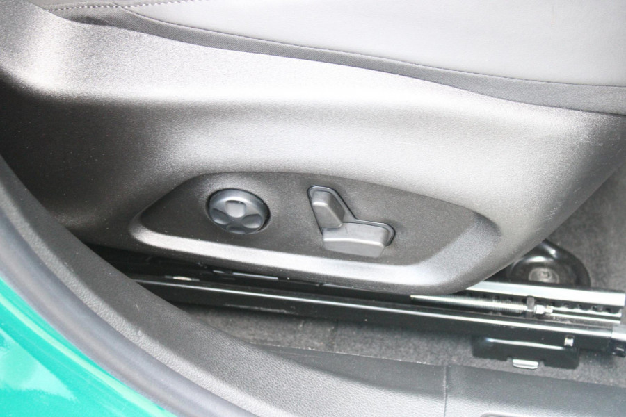 Alfa Romeo Tonale 1.5T Hybrid 160PK VELOCE | AFNEEMBARE TREKHAAK | PREMIUM PACK: LEDEREN BEKLEDING/GEVENTILEERDE VOORSTOELEN/4-VOUDIG ELEKTRISCH VERSTELBARE LENDESTEUN VOORSTOELEN/ELEKTRISCH BEDIENBARE VOORSTOELEN/GEHEUGEN OP DE BESTUUDERSSTOEL/HOOGGLANS ZWARTE RAAMOMLIJSTING/AMBIENT LIGHTING | TECHNOLOGY PACK: PARKEERWAARSCHUWING VOOR EN ACHTER/360° CAMERA/AUTOMATISCH INPARKEREN/ AUTONOMOUS DRIVING LEVEL 2: ADAPTIVE CRUISE CONTROL/LANE CENTERING ASSIST/TRAFFIC JAM ASSIST DODEHOEK DETECTIE AUTOMATISCH DIMMENDE BUITENSPIEGELS ELEKTRISCH BEDIENBARE ACHTERKLEP | WINTERPACK: STOELVERWARMING