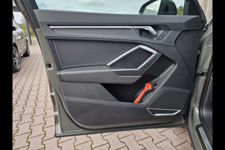 Audi Q3 Sportback 35 TFSI Pro Line S | 3x S-line | Matrix LED | Pano | Black optiek | B&O + Sonos 3D | Elek. stoel (sport) | Elek. achterklep | Vol |